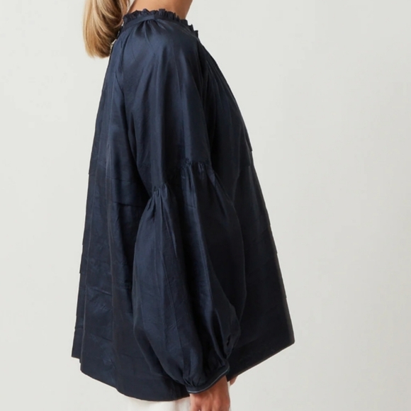 Runaway Bicycle Anna Top In Navy Handloomed Silk Size S/M - Picture 5 of 14